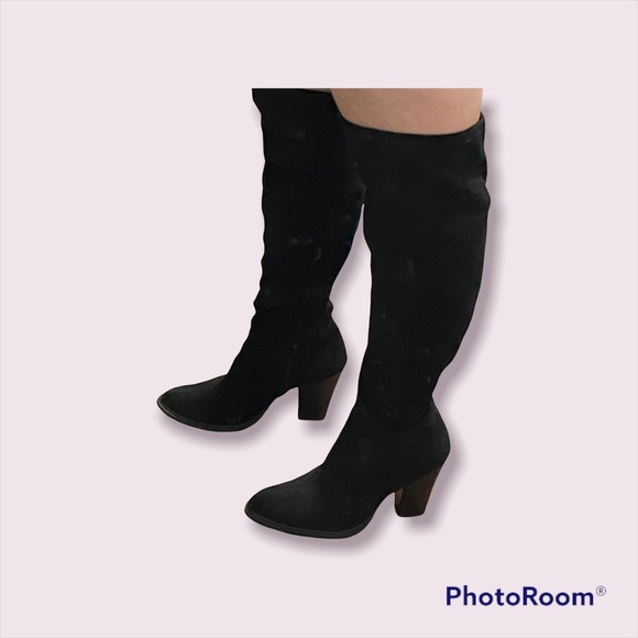 Zara Shoes - LIKE NEW Zara Knee high boots